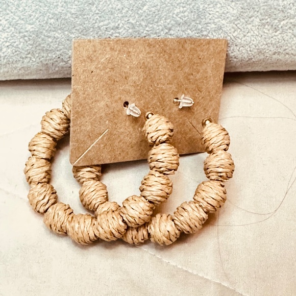 Bohemian Hoop Raffia Ratten Tan Earrings Post - Picture 1 of 8